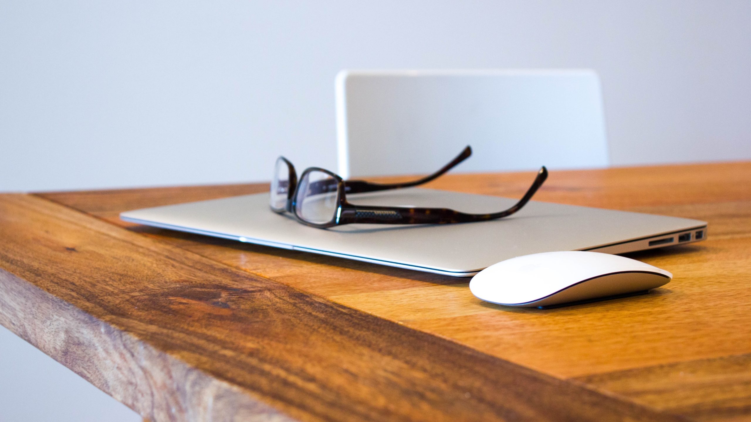 cropped mac on table scaled